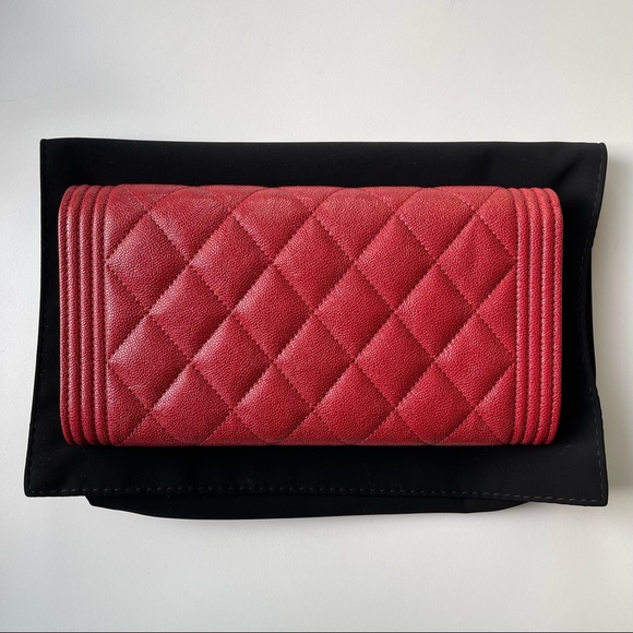 Red CHANEL Boy Wallet - Picture 2 of 6